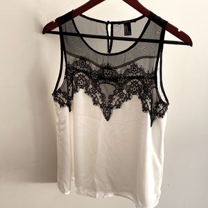 Forever 21. Black/white. Medium. Perfect Condition.